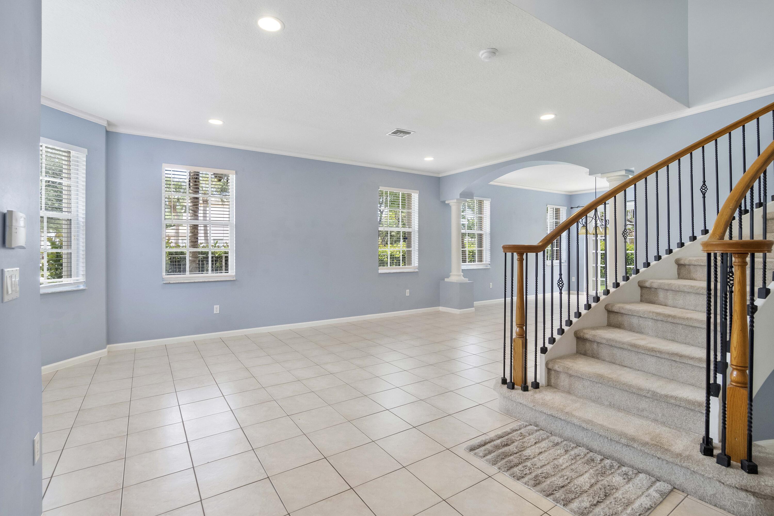 6370 Stonehurst Circle