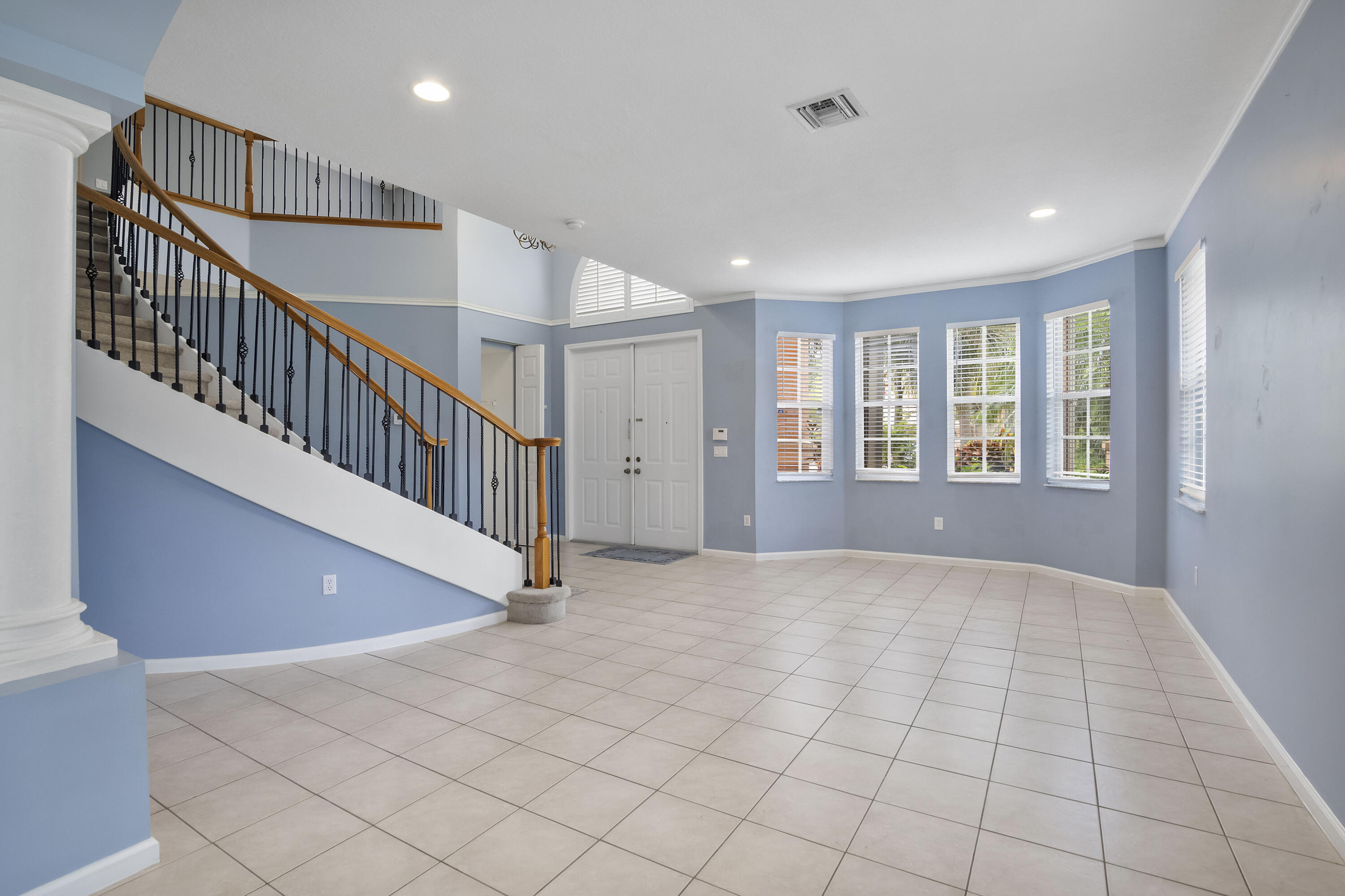 6370 Stonehurst Circle