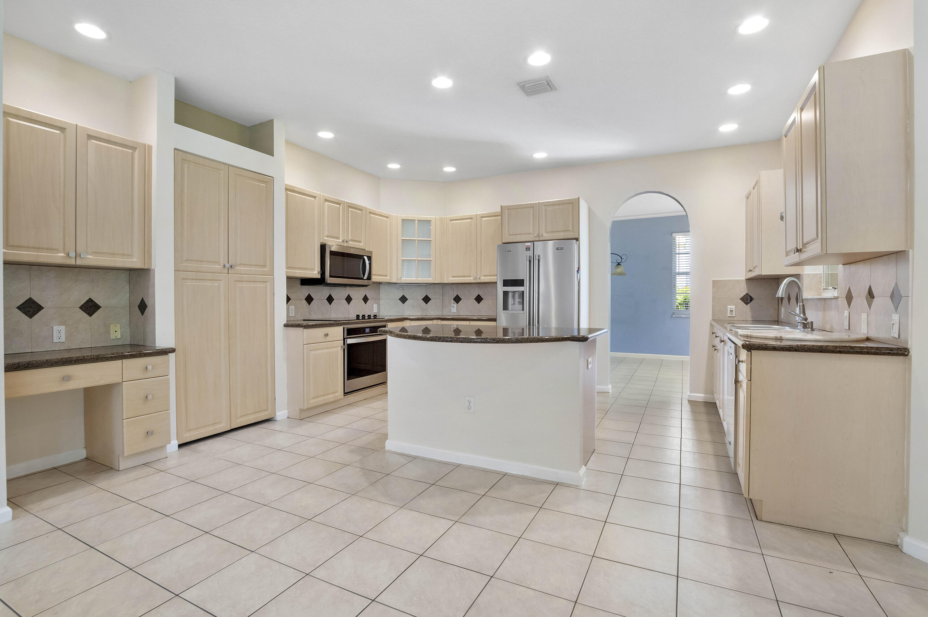 6370 Stonehurst Circle
