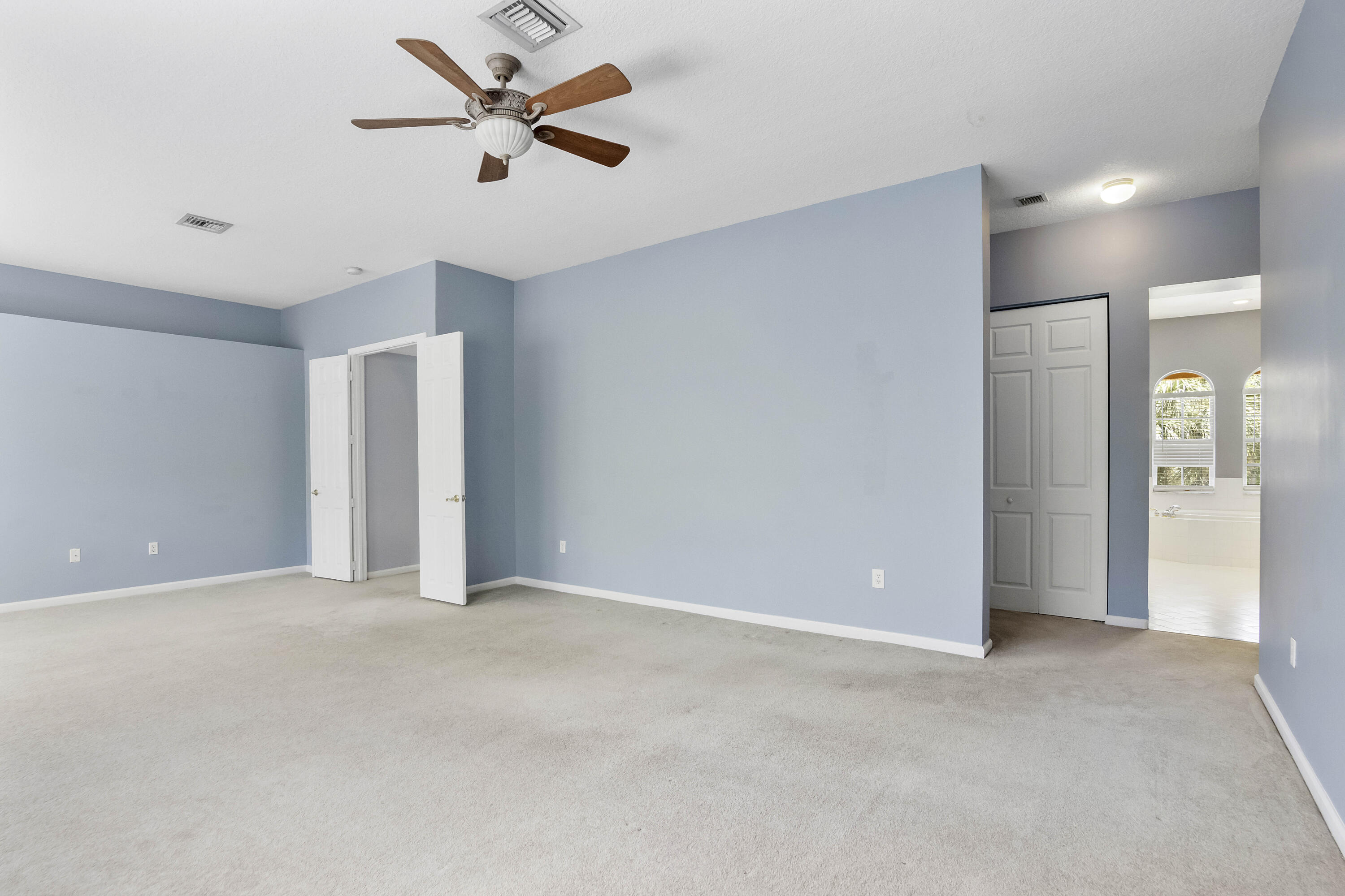 6370 Stonehurst Circle