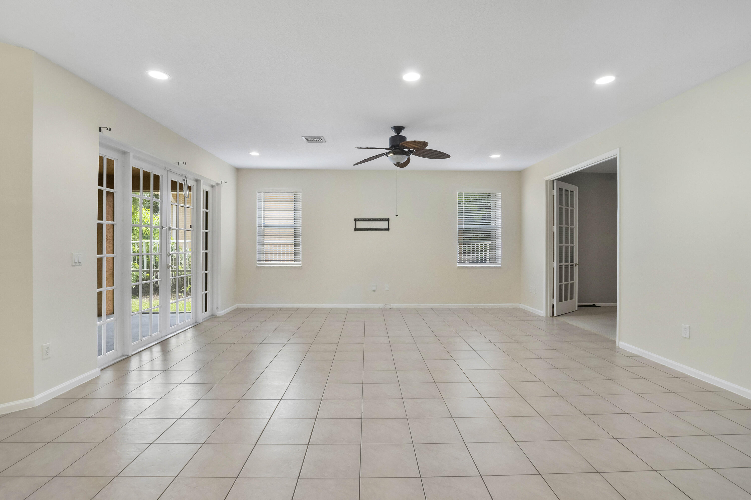 6370 Stonehurst Circle