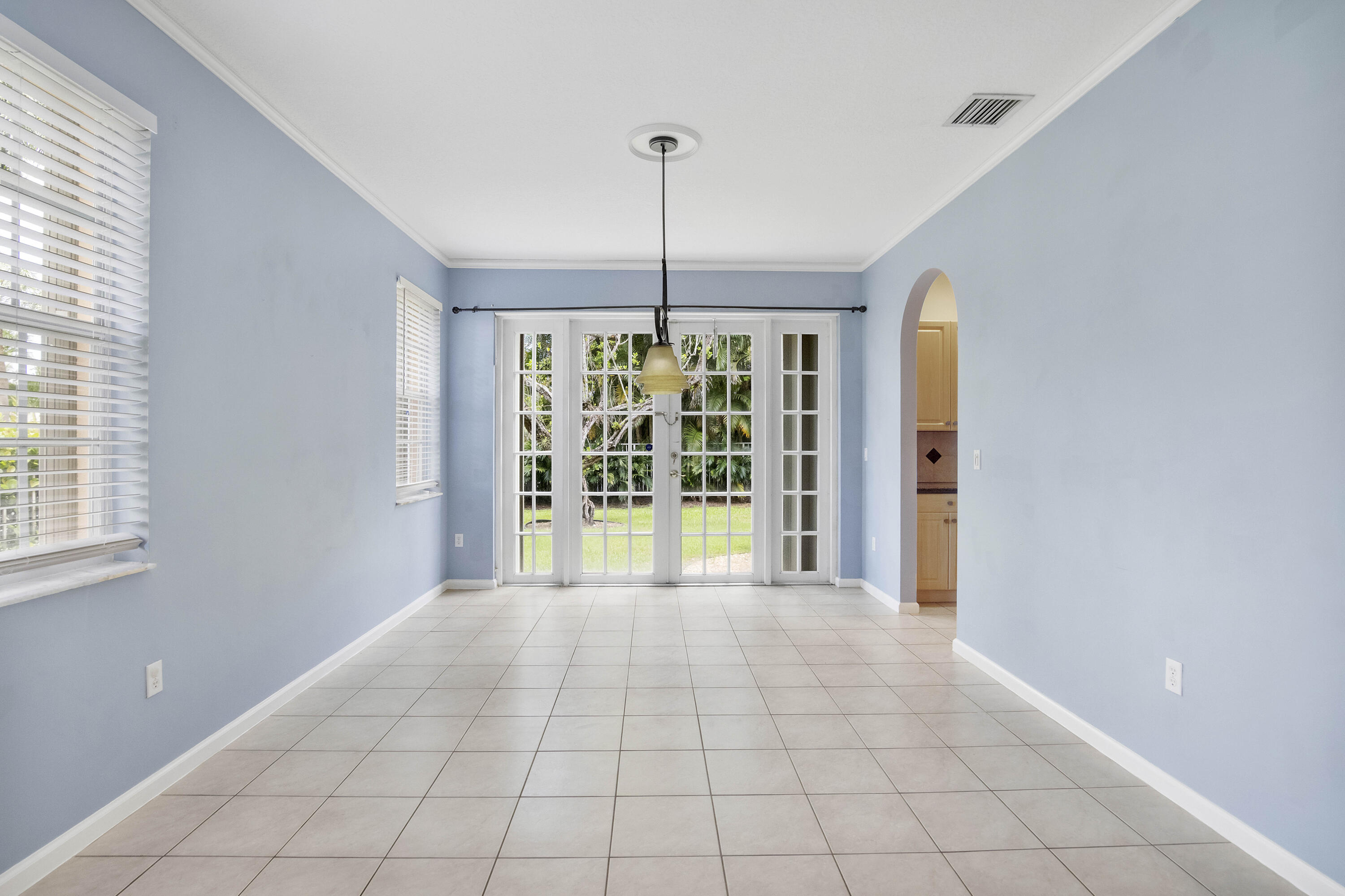 6370 Stonehurst Circle