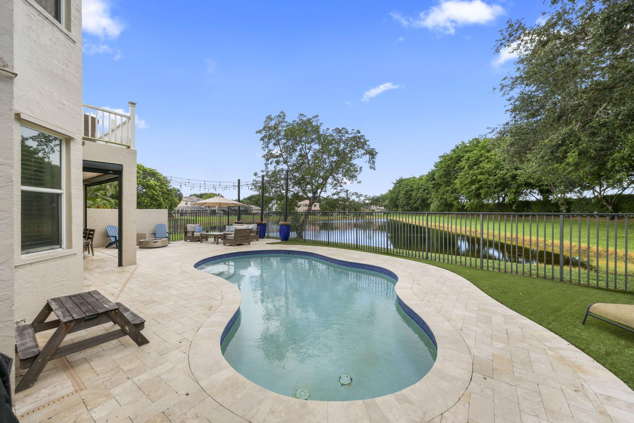 7518 Oak Grove Circle