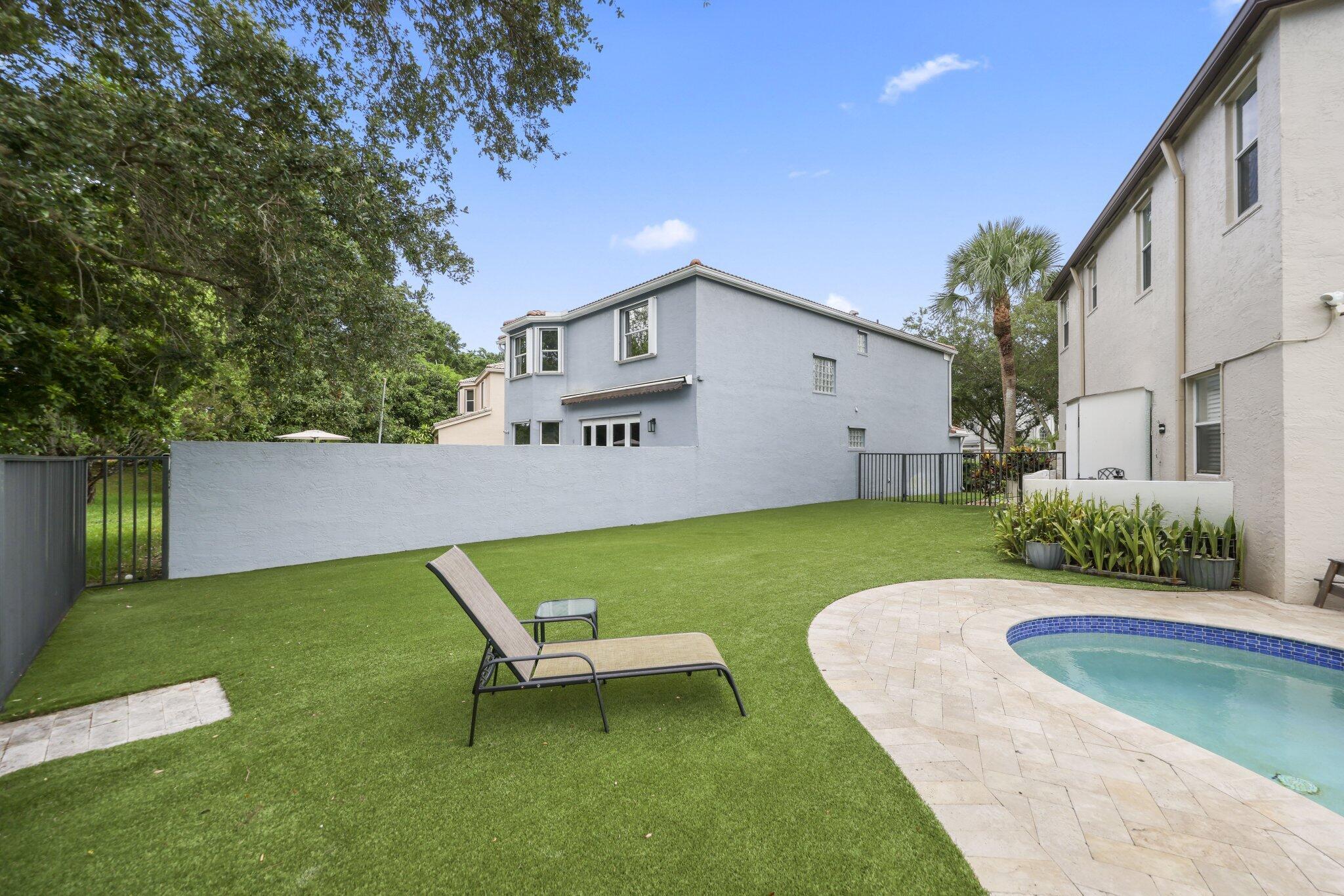 7518 Oak Grove Circle