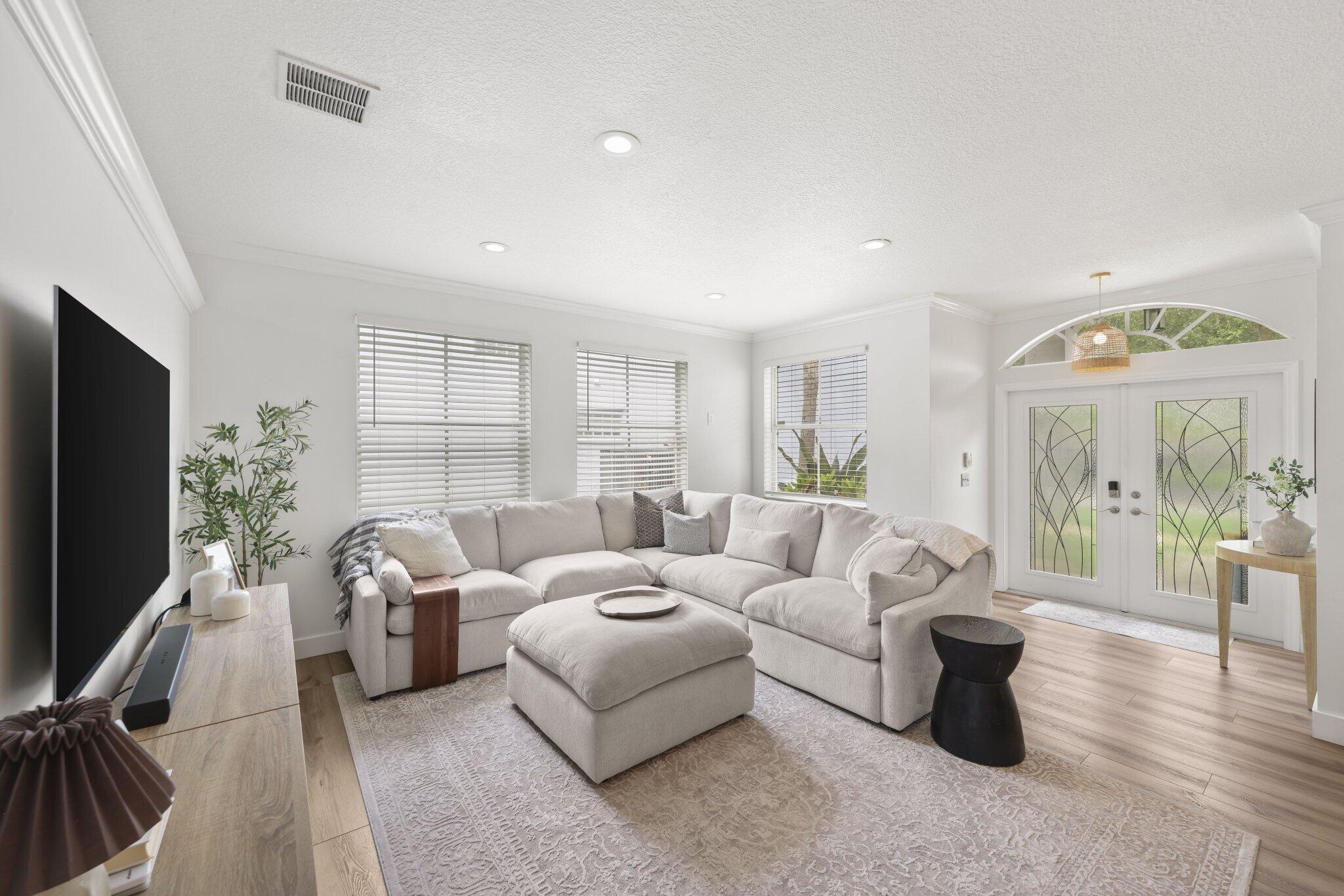 7518 Oak Grove Circle