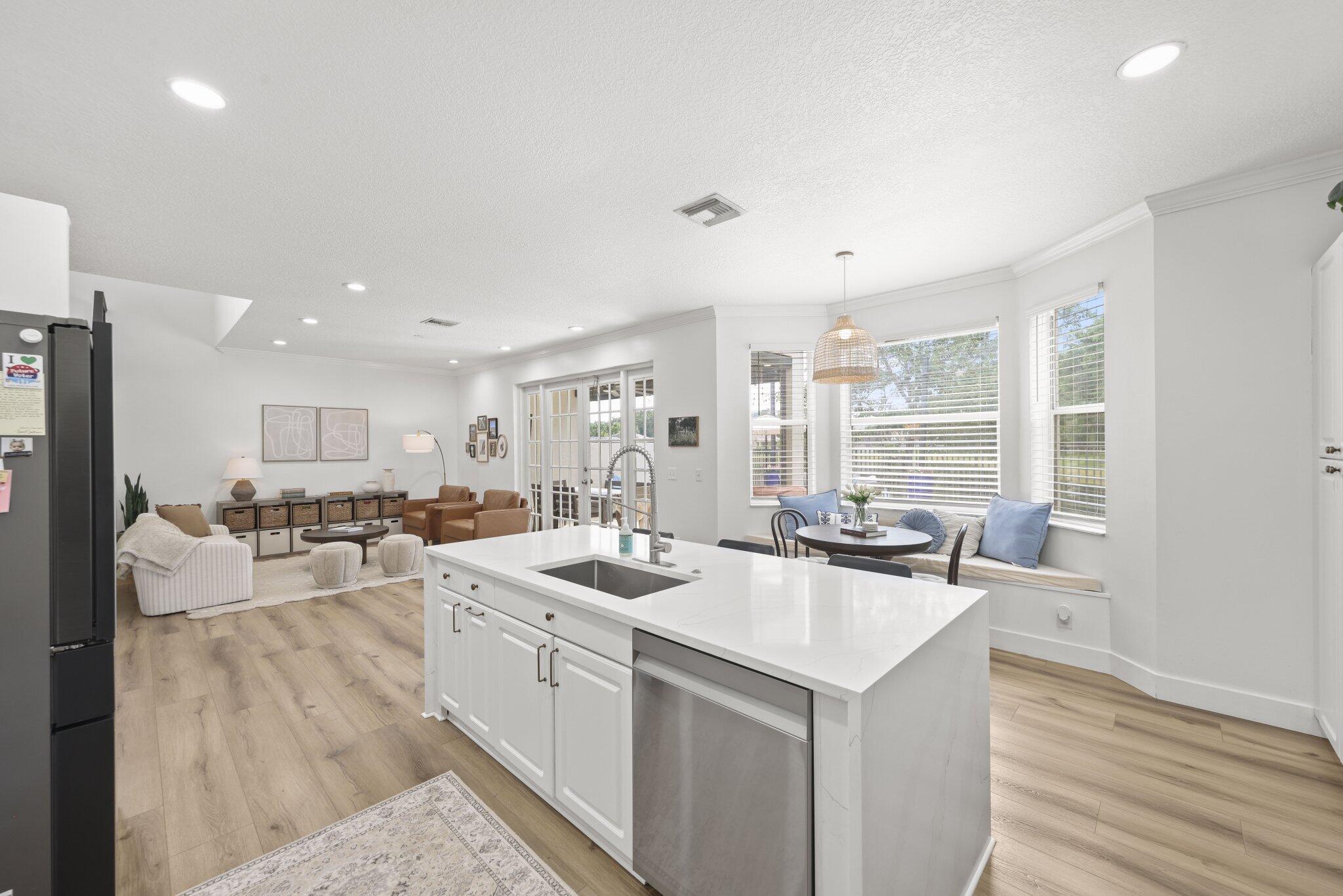 7518 Oak Grove Circle