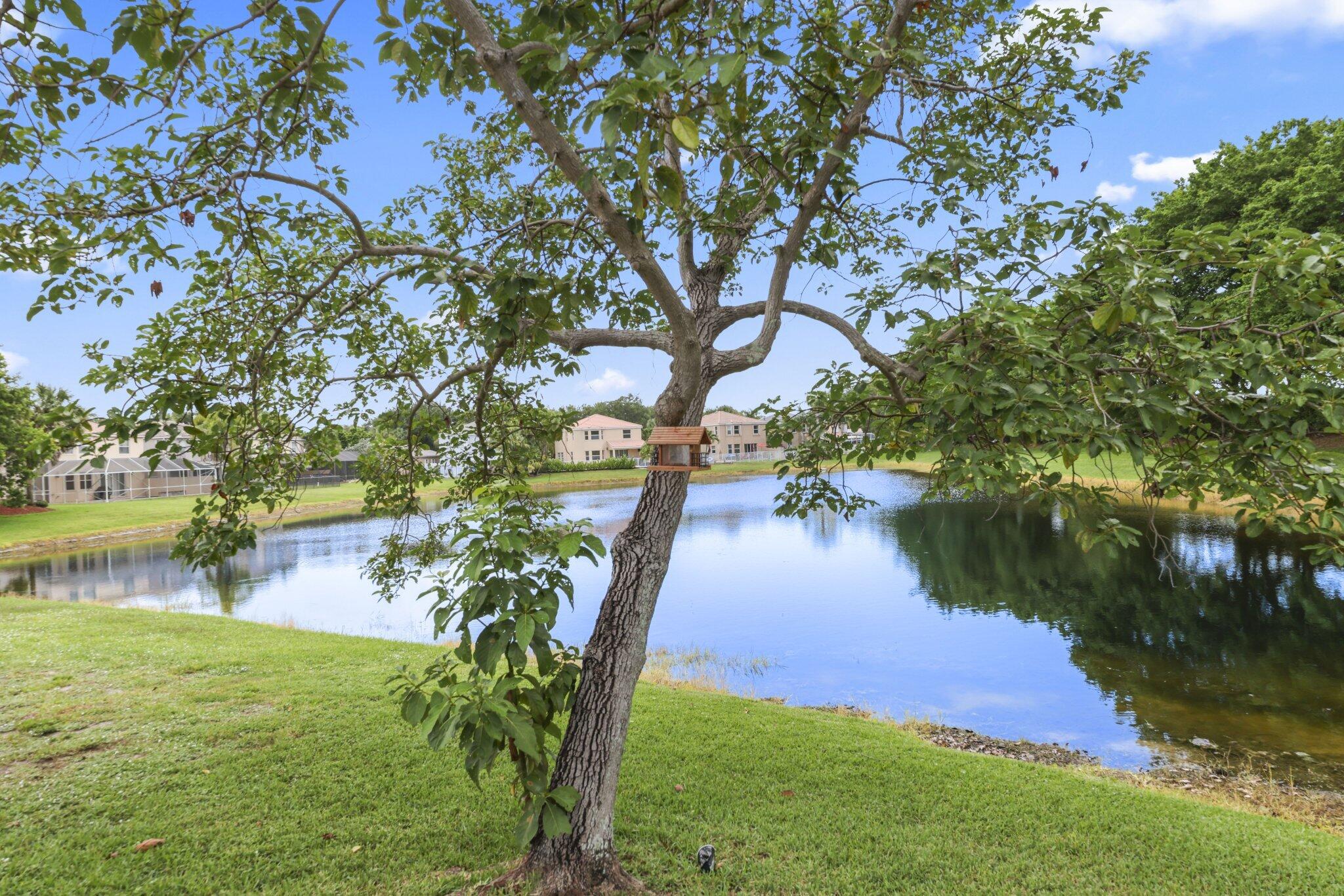 7518 Oak Grove Circle