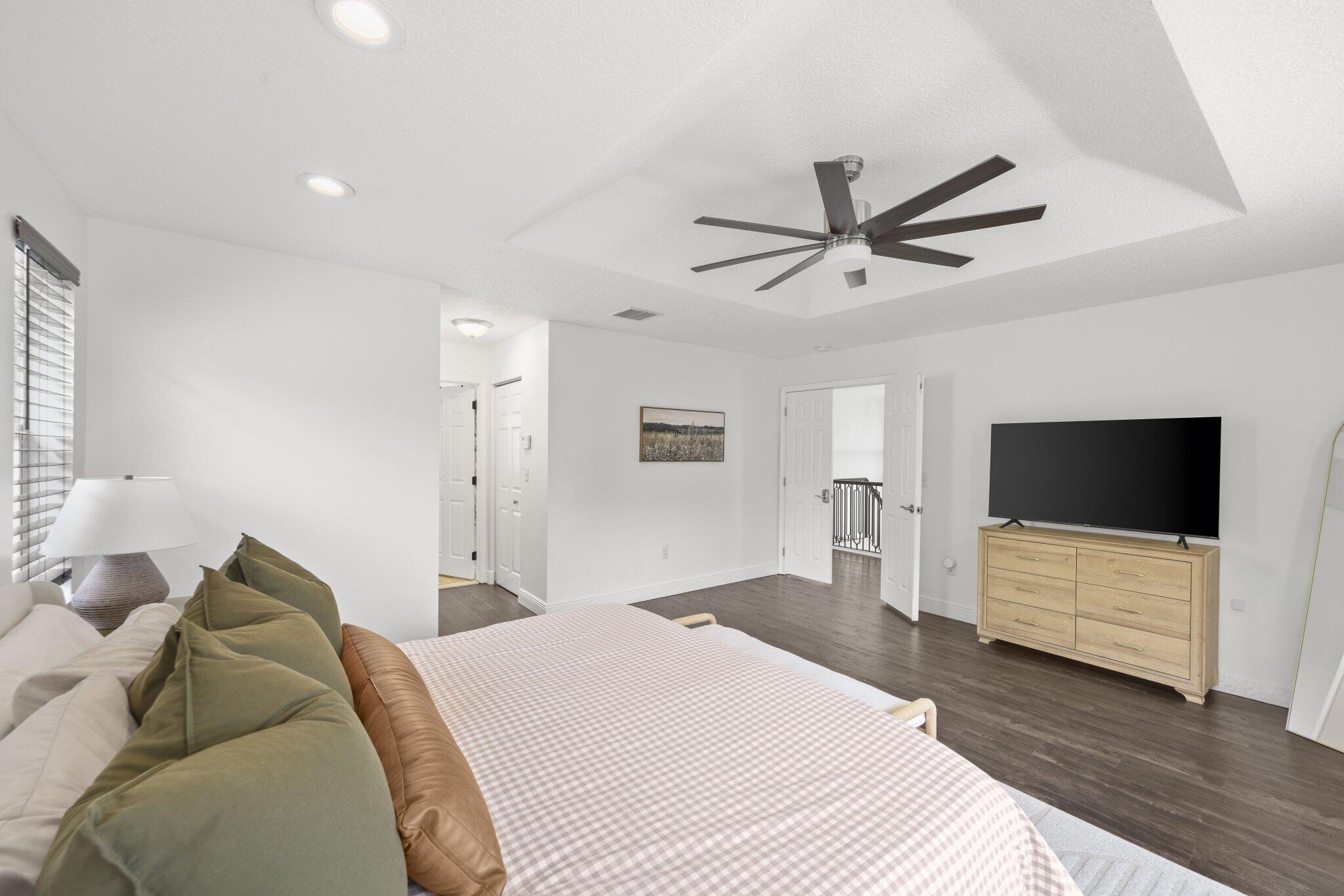 7518 Oak Grove Circle