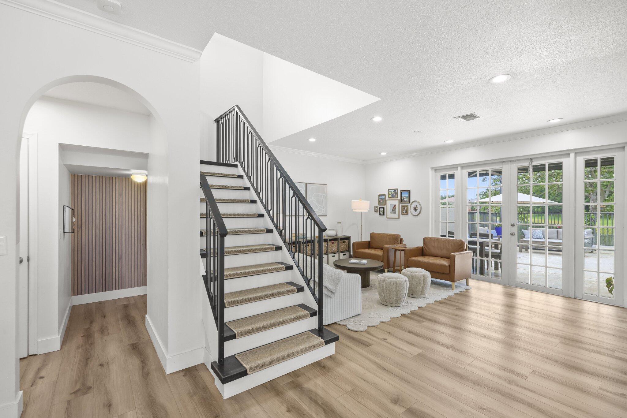 7518 Oak Grove Circle