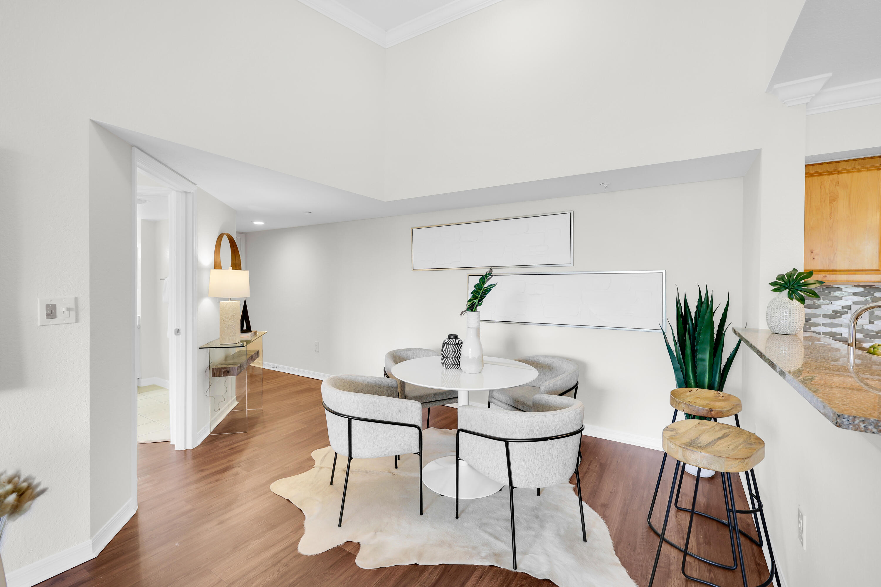 15035 Michelangelo Boulevard 303