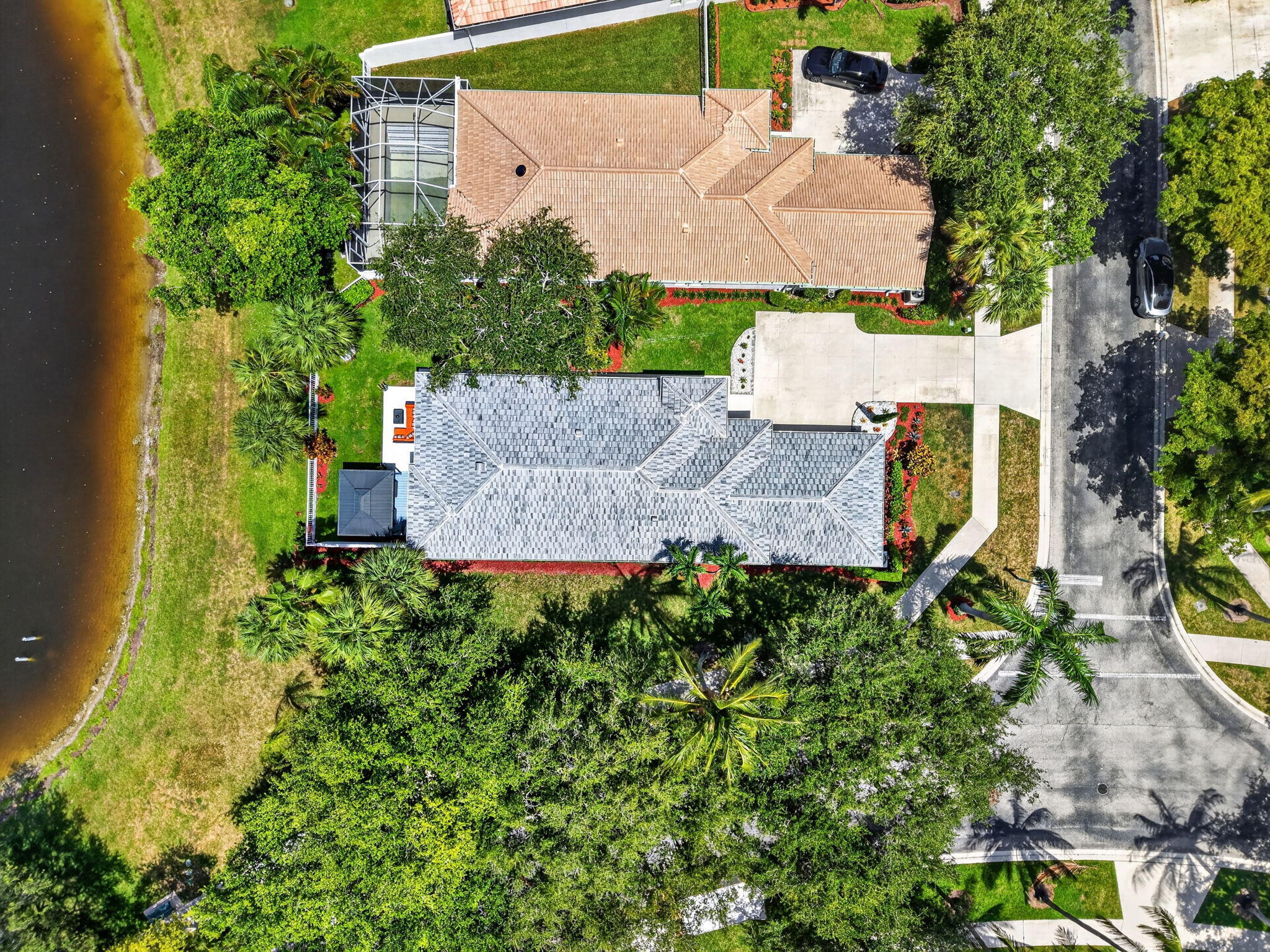 4690 Hammock Circle