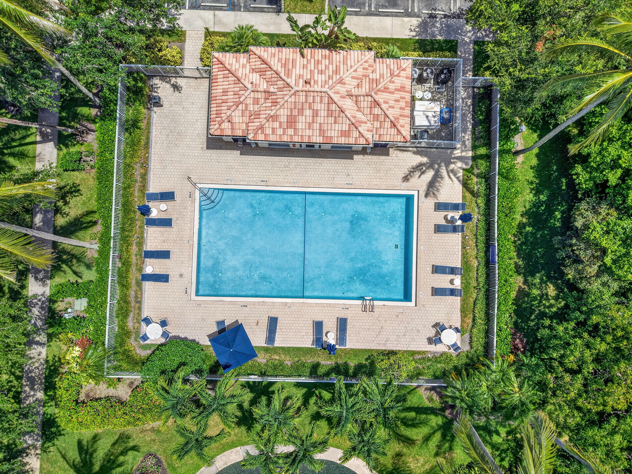 4690 Hammock Circle