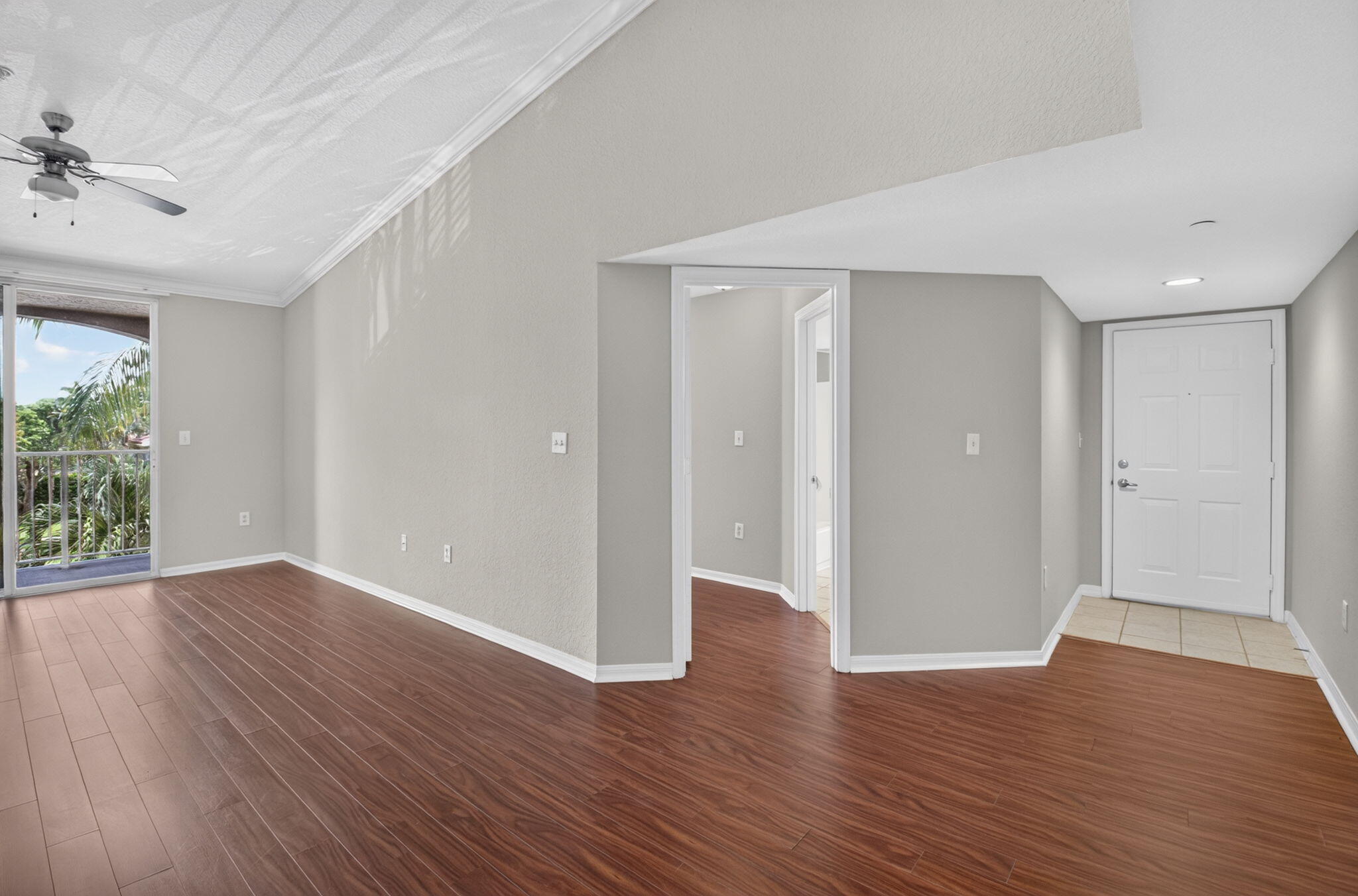 15135 MICHELANGELO Boulevard 303