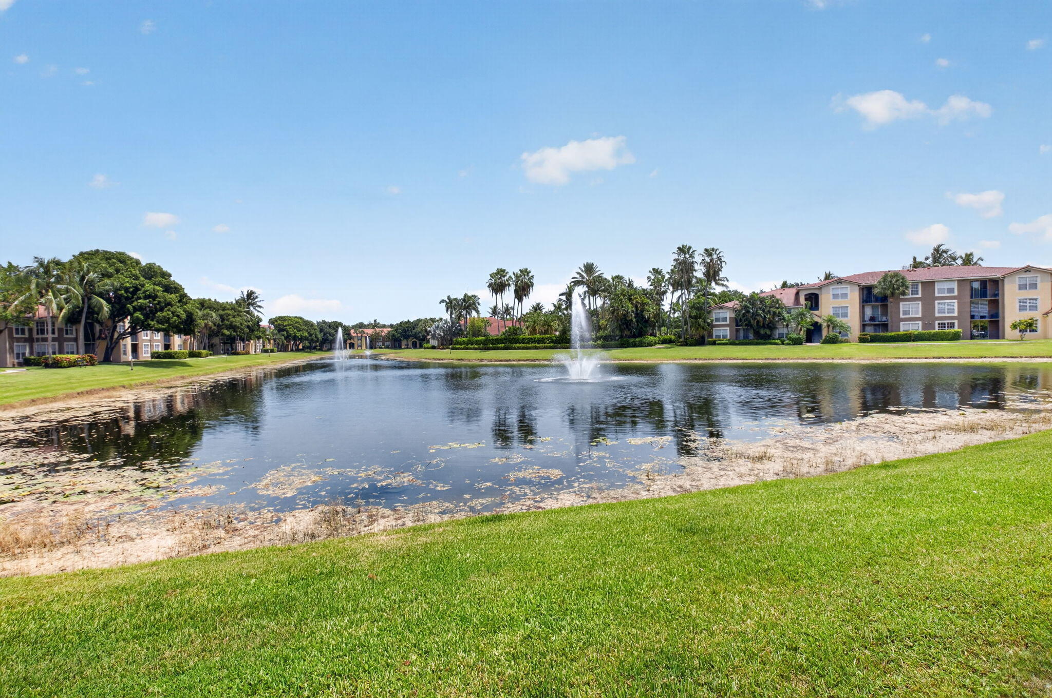 15135 MICHELANGELO Boulevard 303