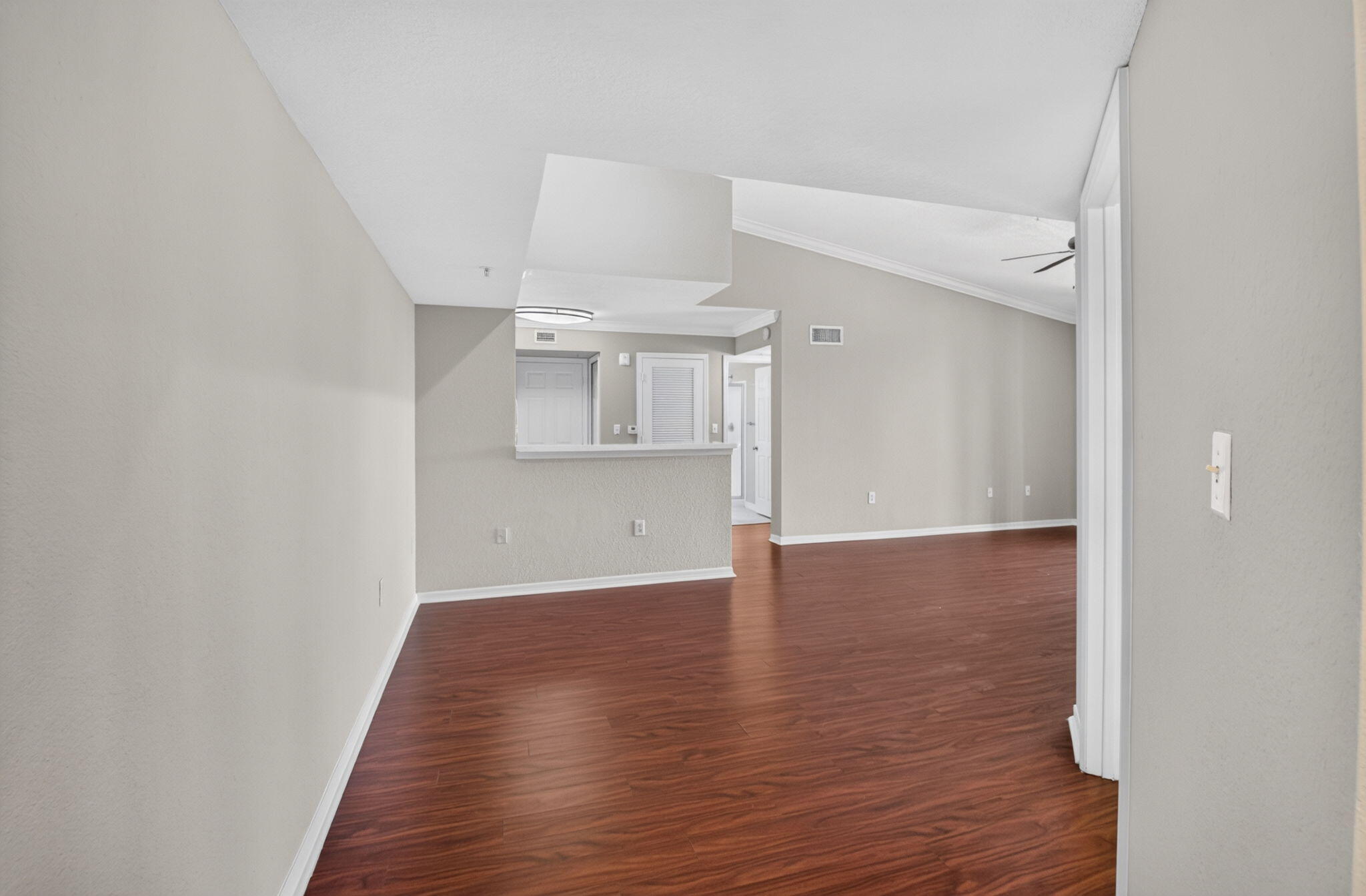 15135 MICHELANGELO Boulevard 303