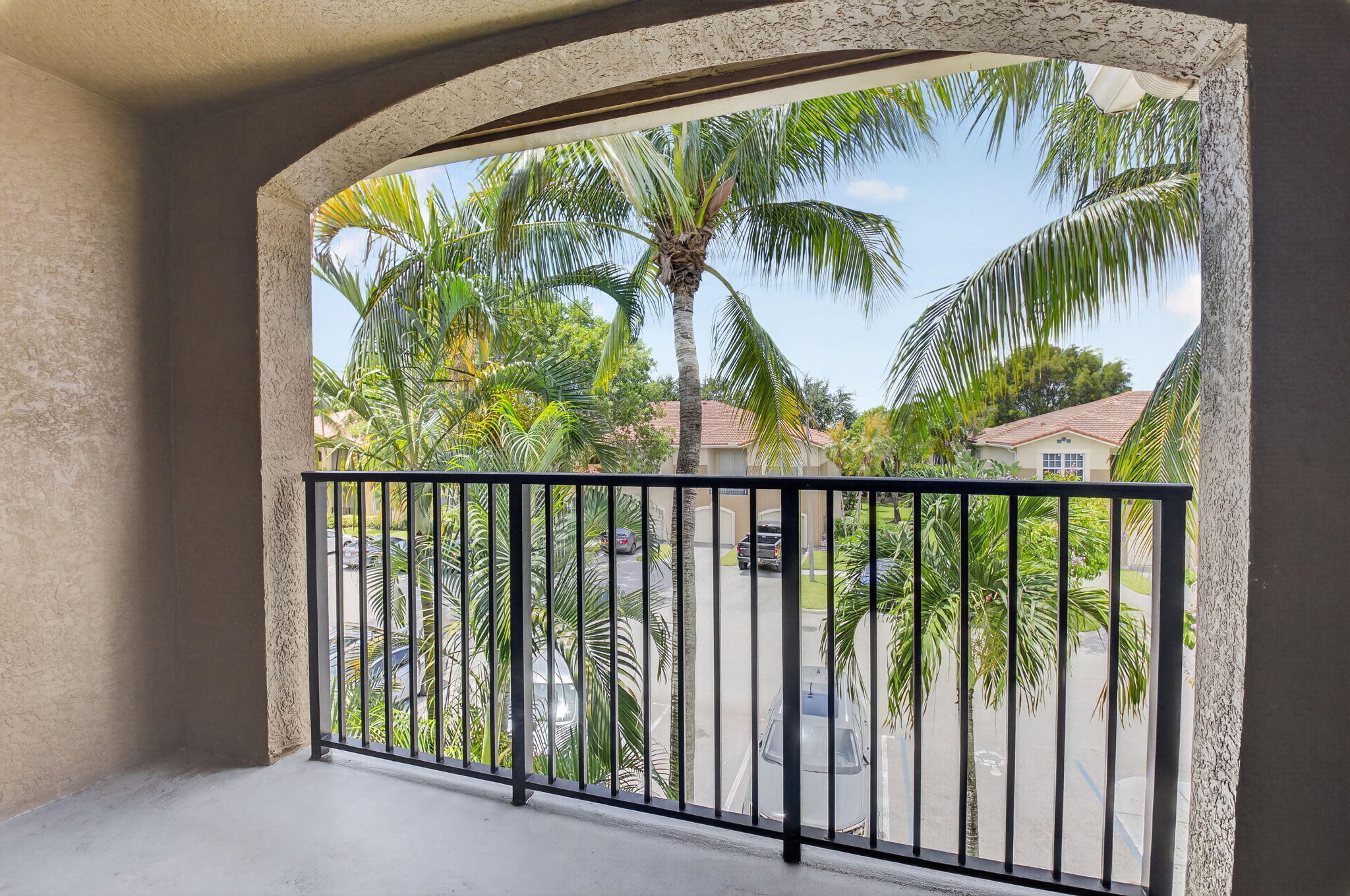 15135 MICHELANGELO Boulevard 303