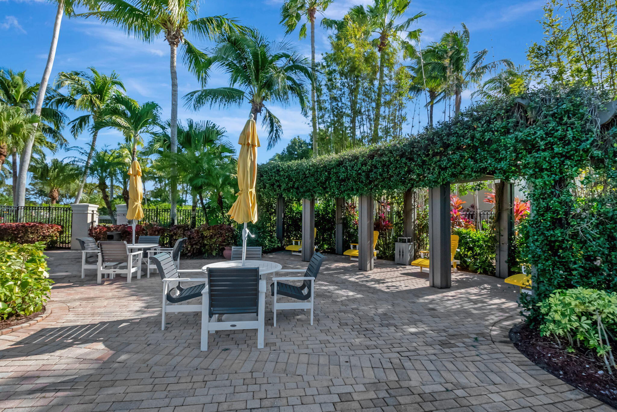 15125 Michelangelo Boulevard 202