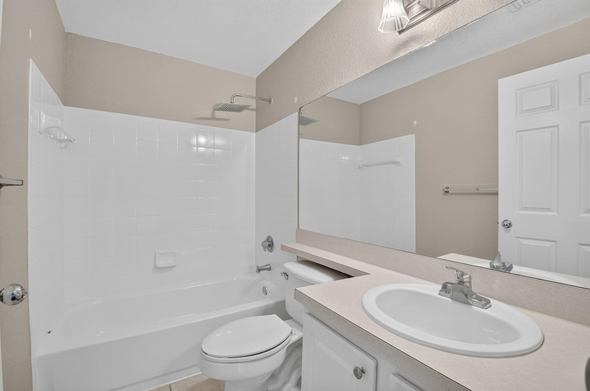 15125 Michelangelo Boulevard 202