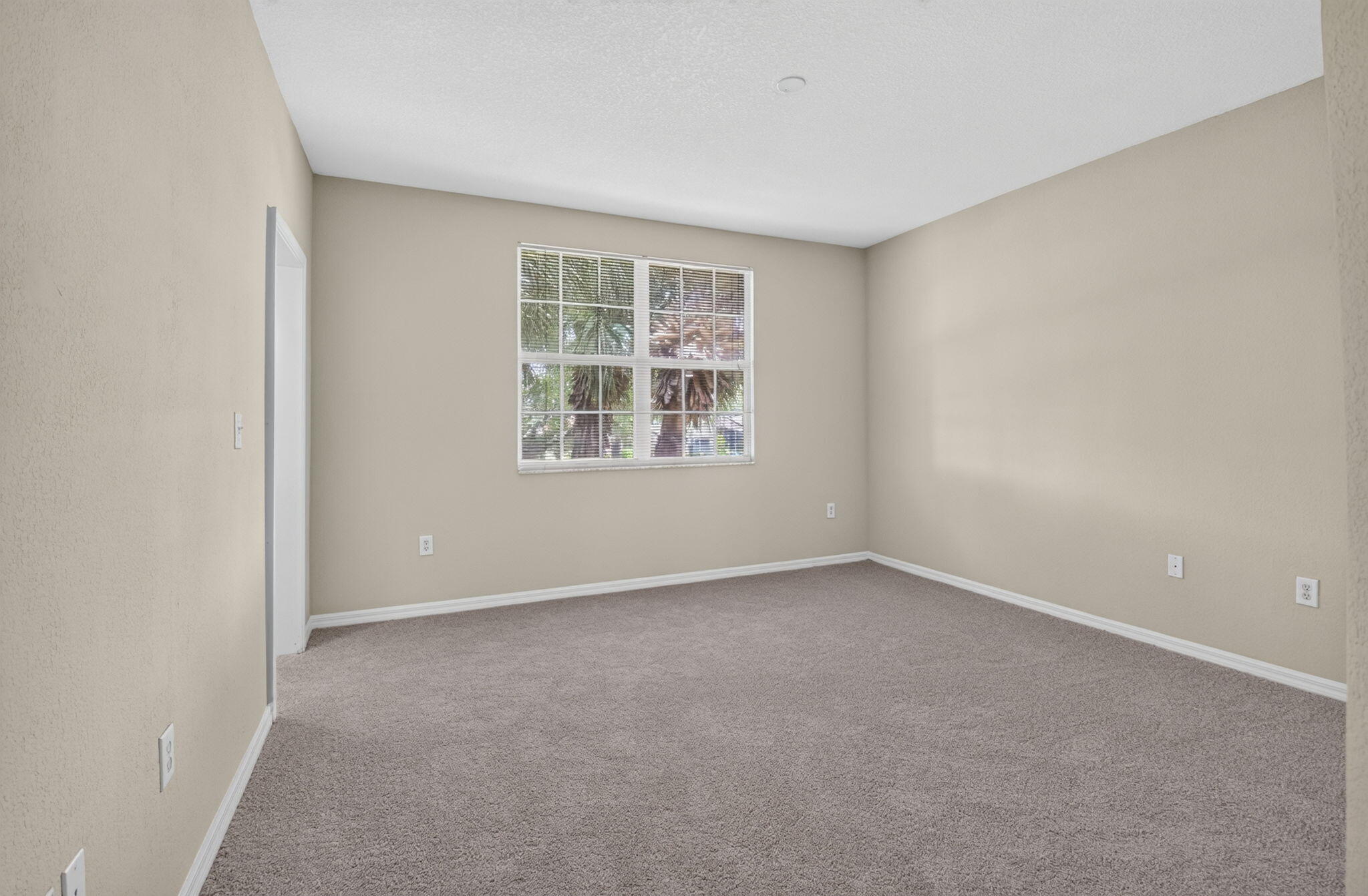 15125 Michelangelo Boulevard 202