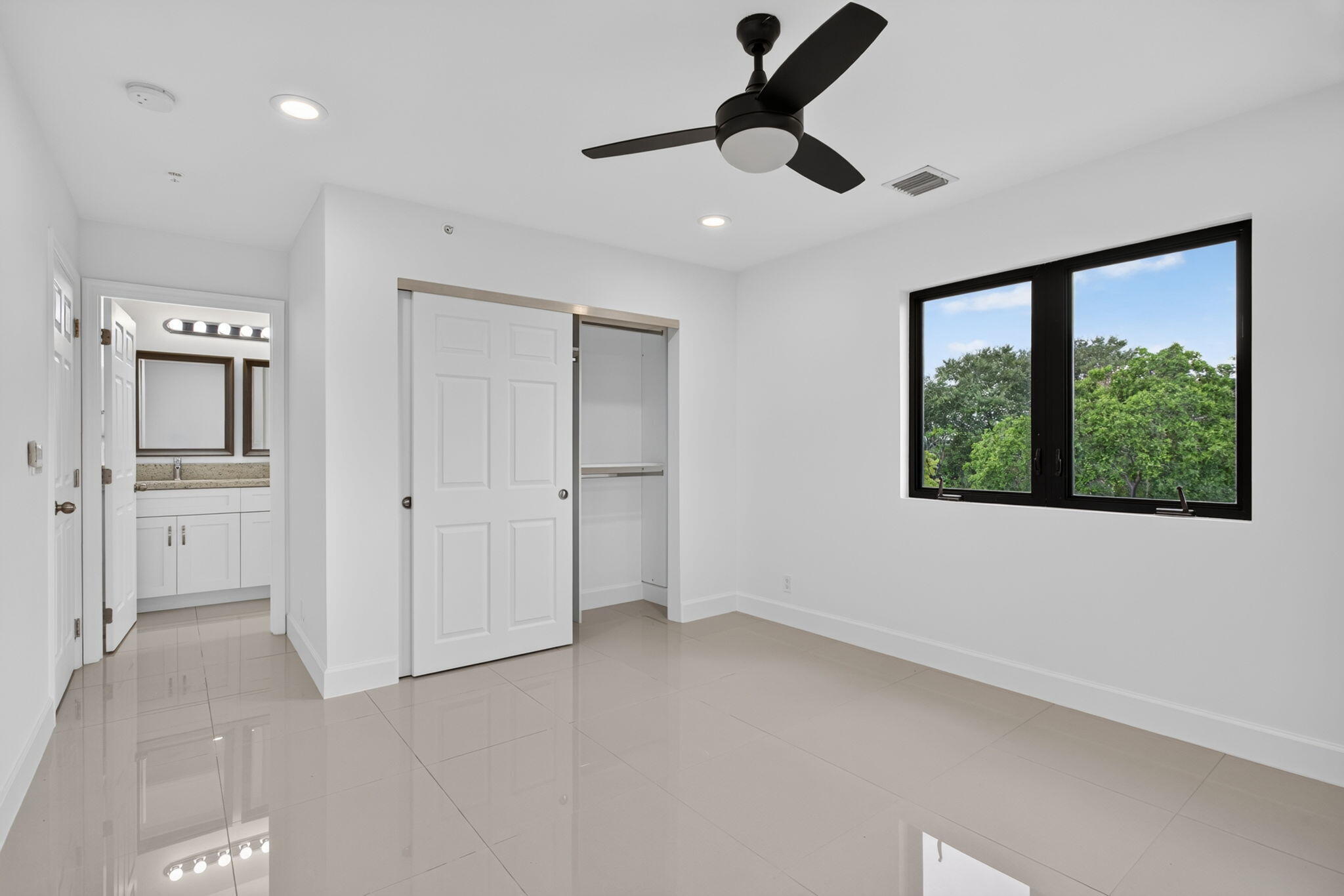 444 NW 41ST Street