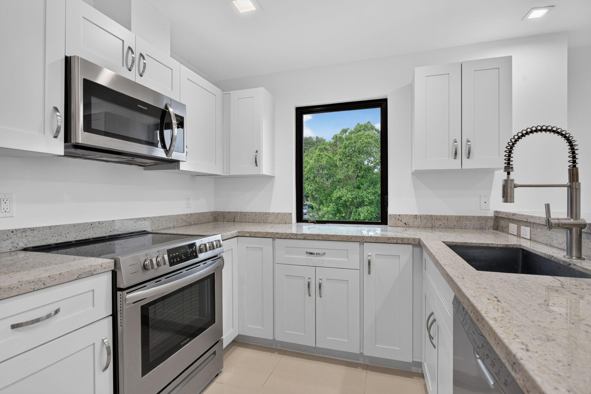 444 NW 41ST Street