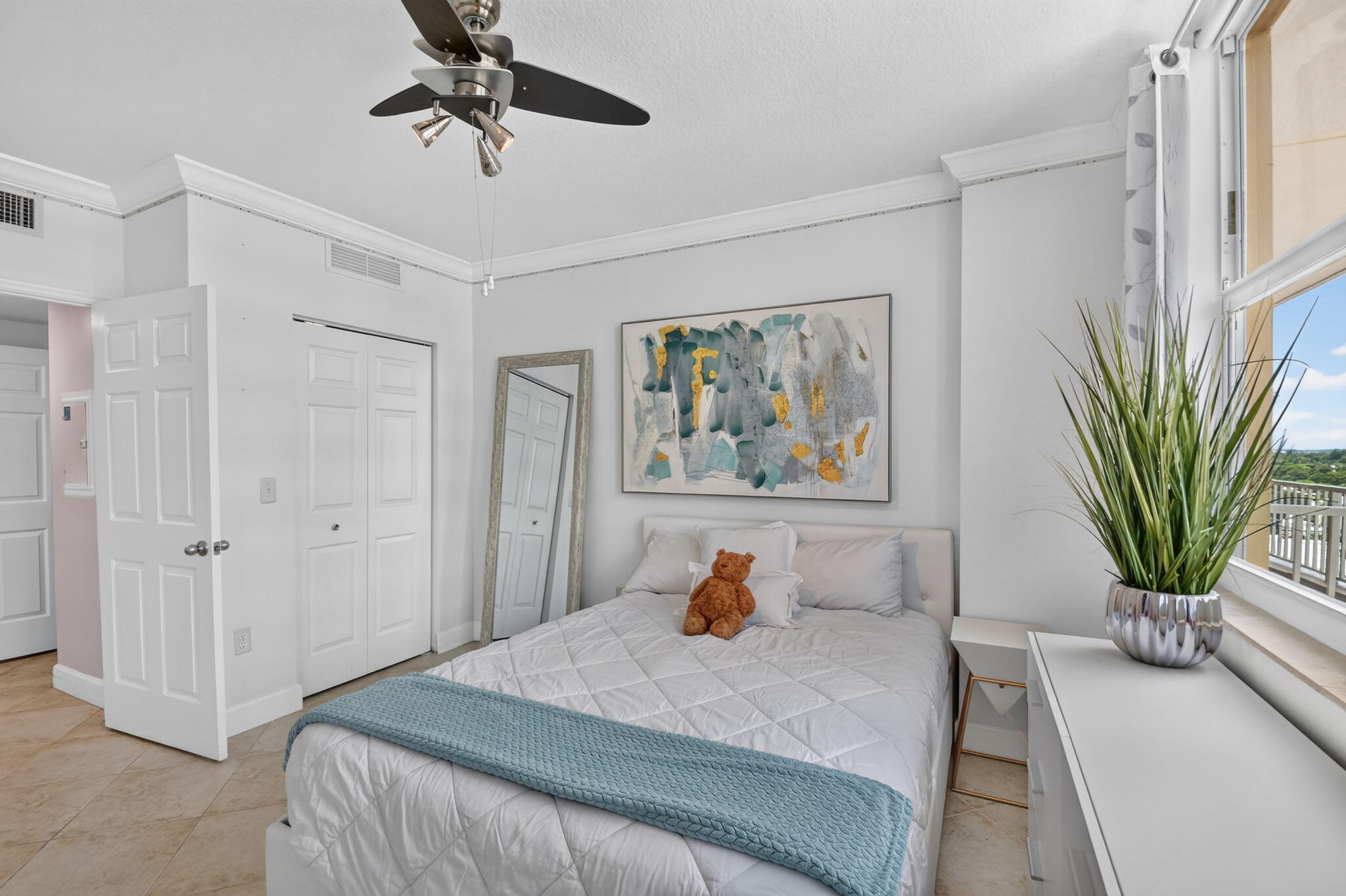 625 Casa Loma Boulevard 1009