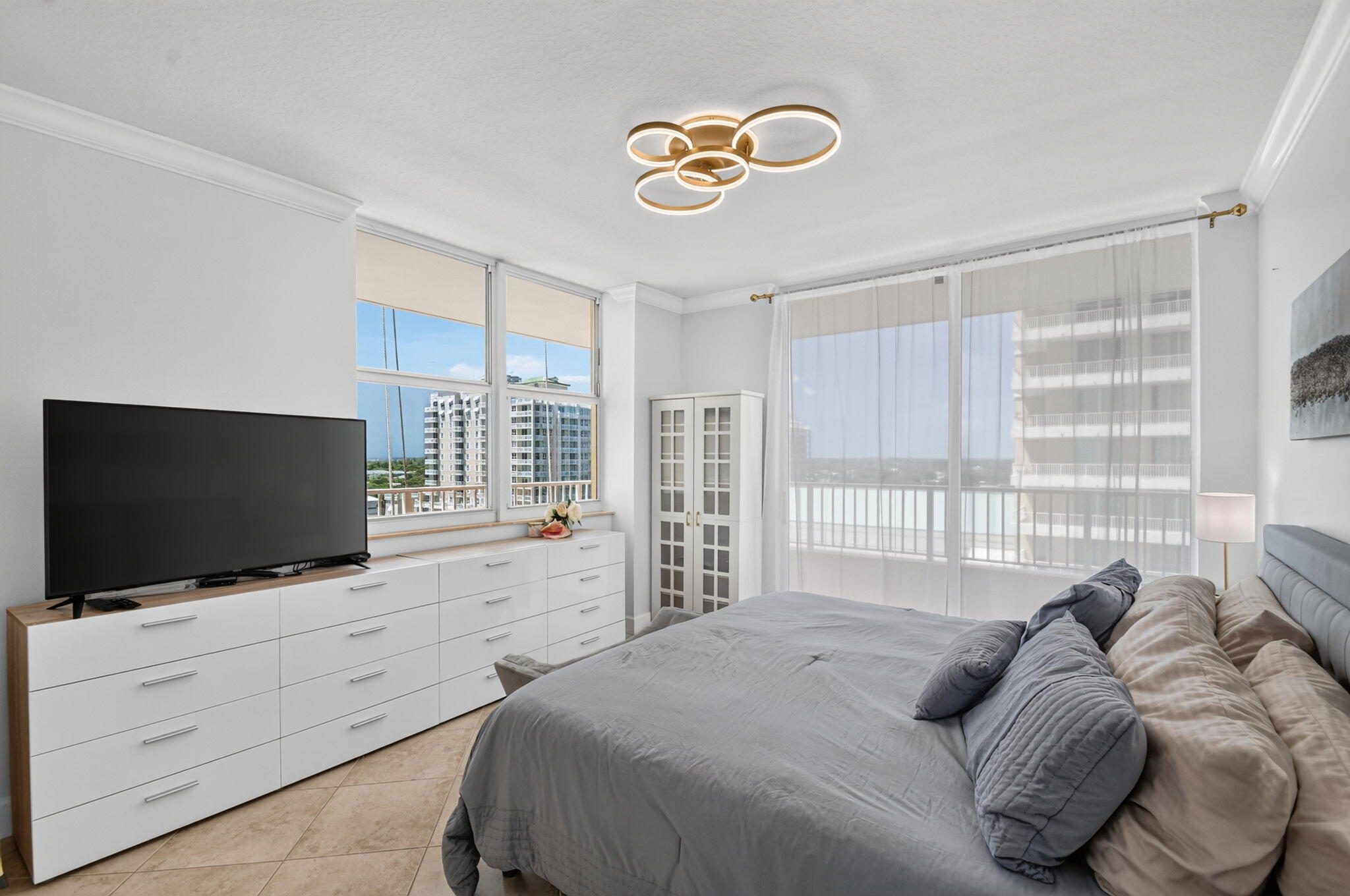 625 Casa Loma Boulevard 1009