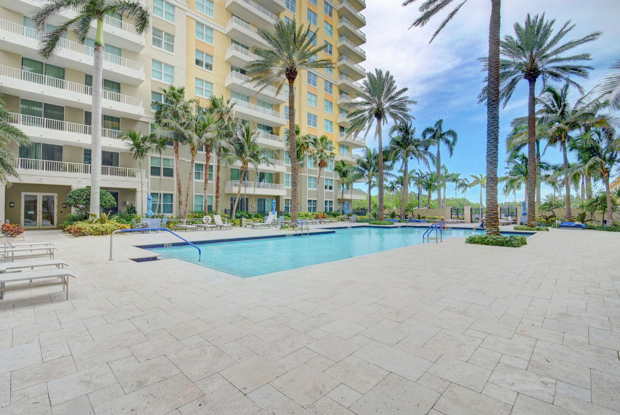 625 Casa Loma Boulevard 1009