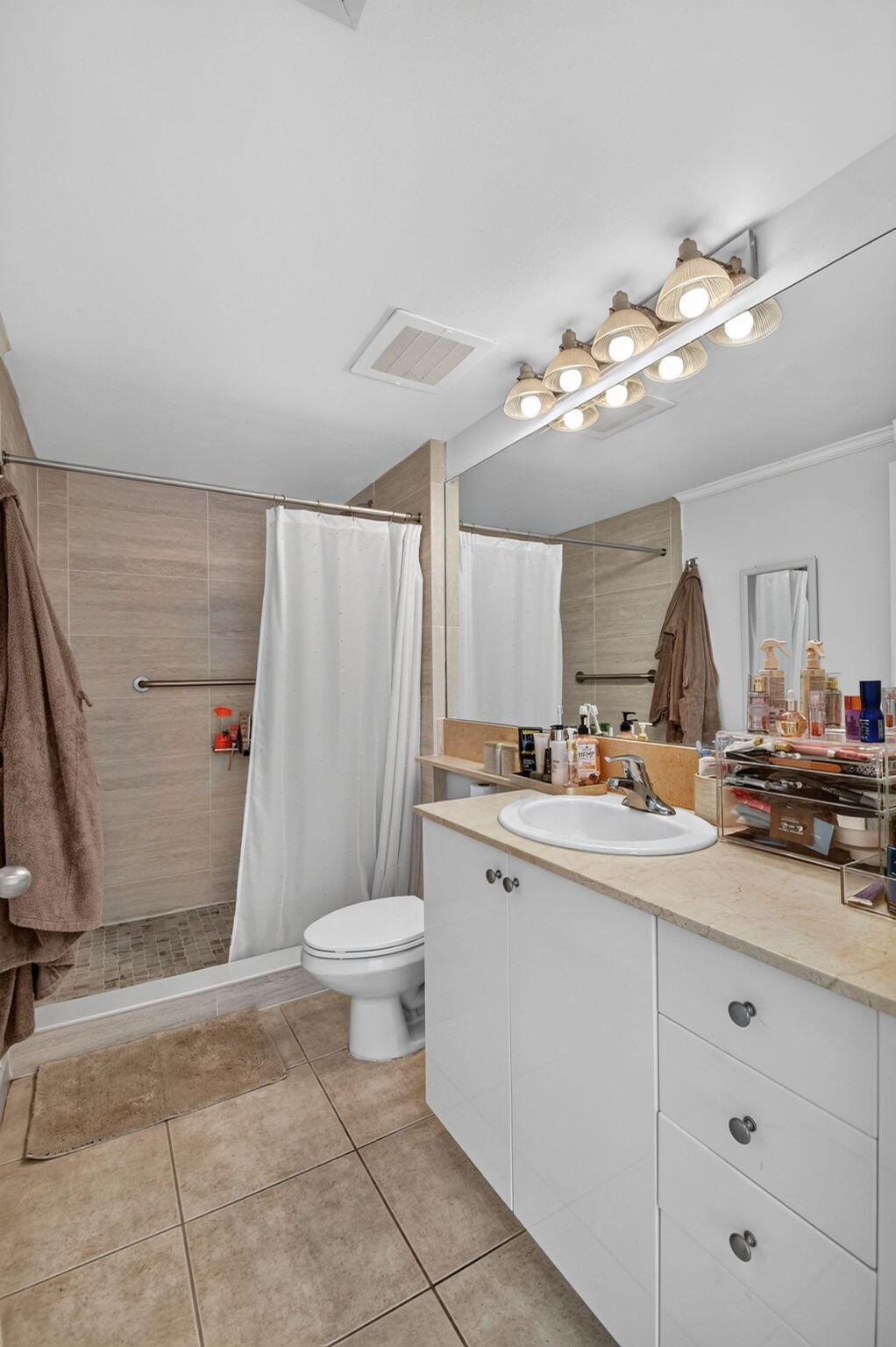 625 Casa Loma Boulevard 1009