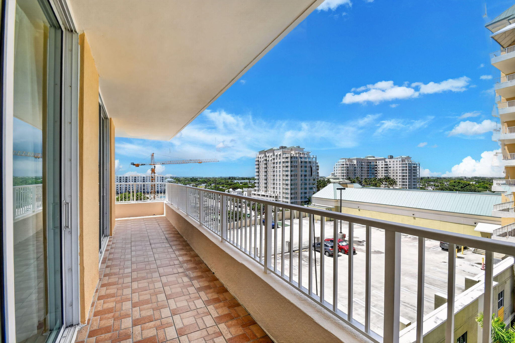625 Casa Loma Boulevard 1009