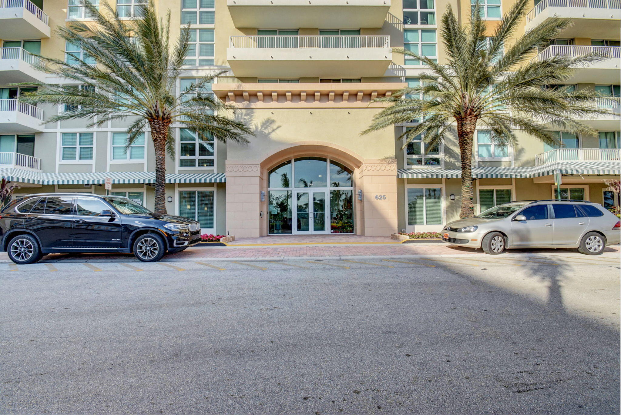 625 Casa Loma Boulevard 1009