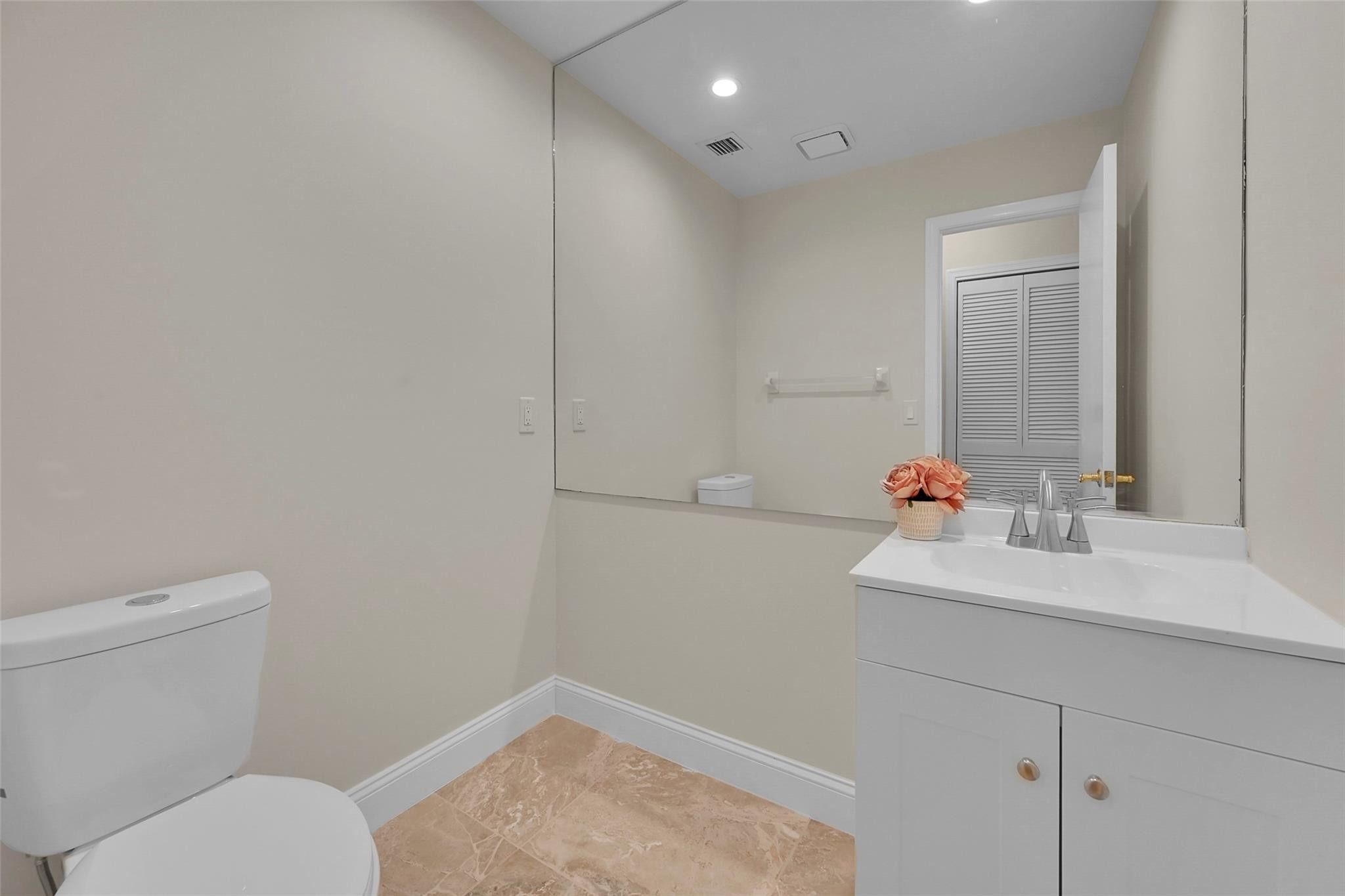 2318 SW 23rd Cranbrook Dr