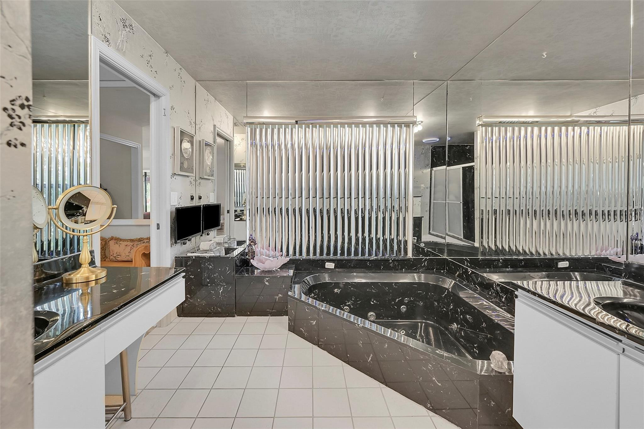 2318 SW 23rd Cranbrook Dr