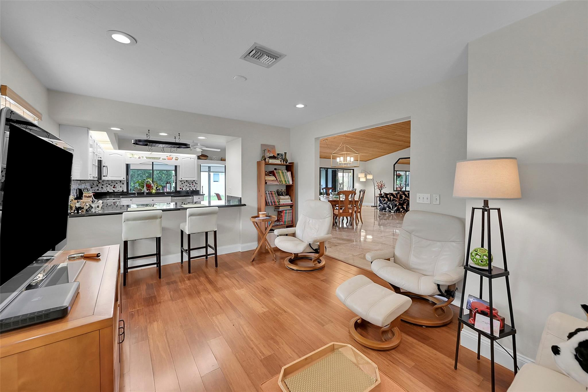 2318 SW 23rd Cranbrook Dr