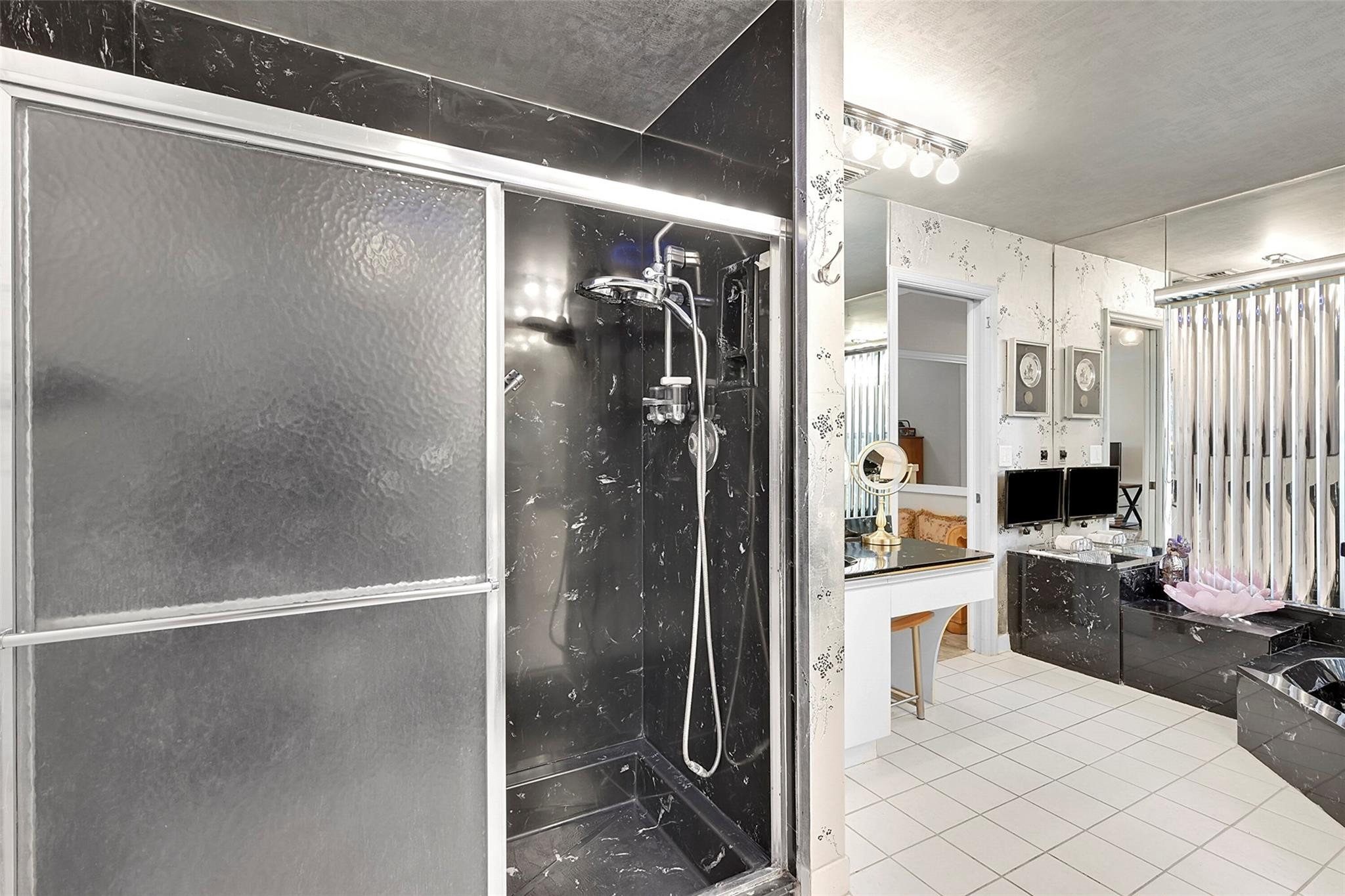 2318 SW 23rd Cranbrook Dr