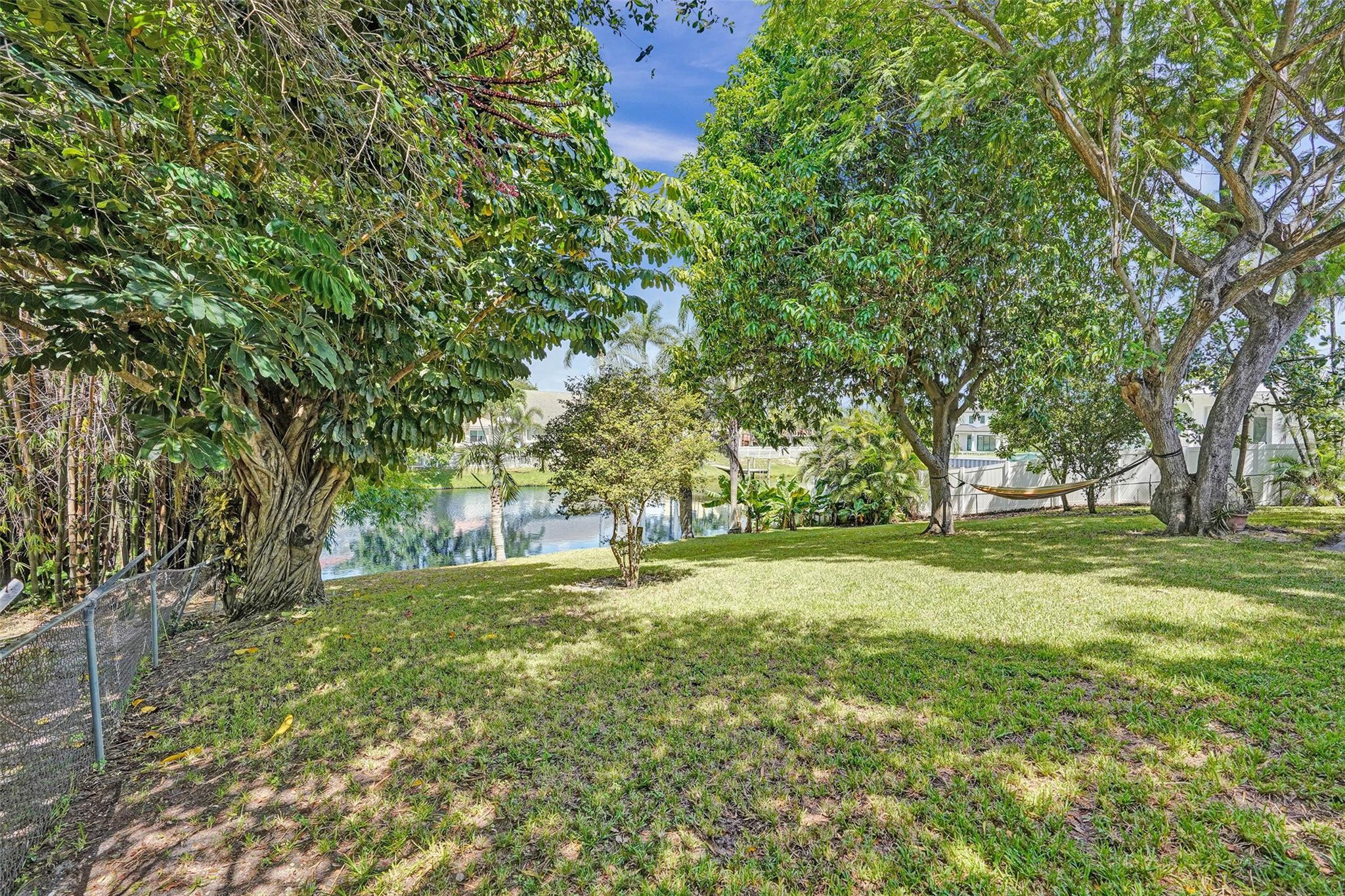 614 NW 8th Ave