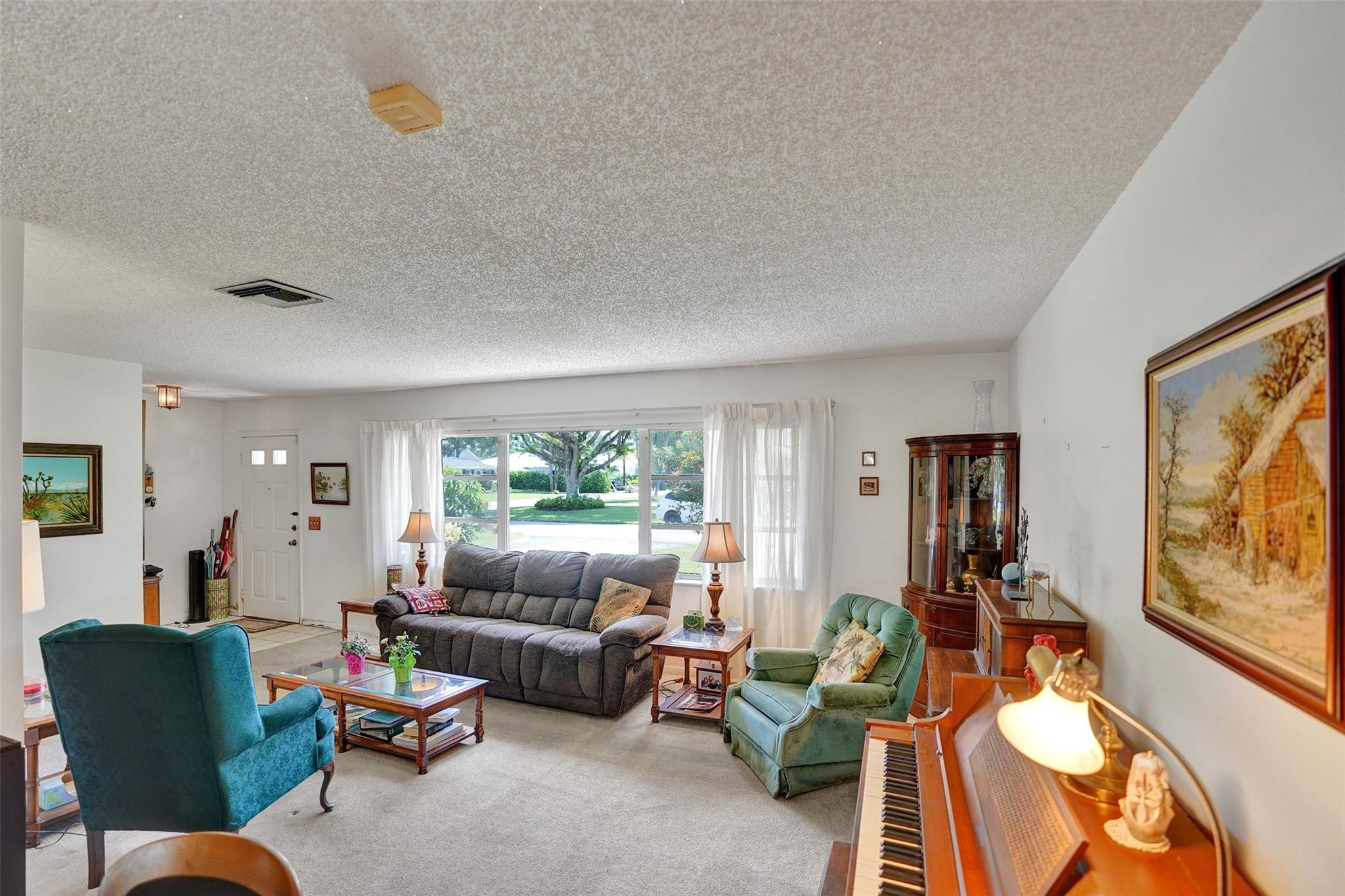 614 NW 8th Ave