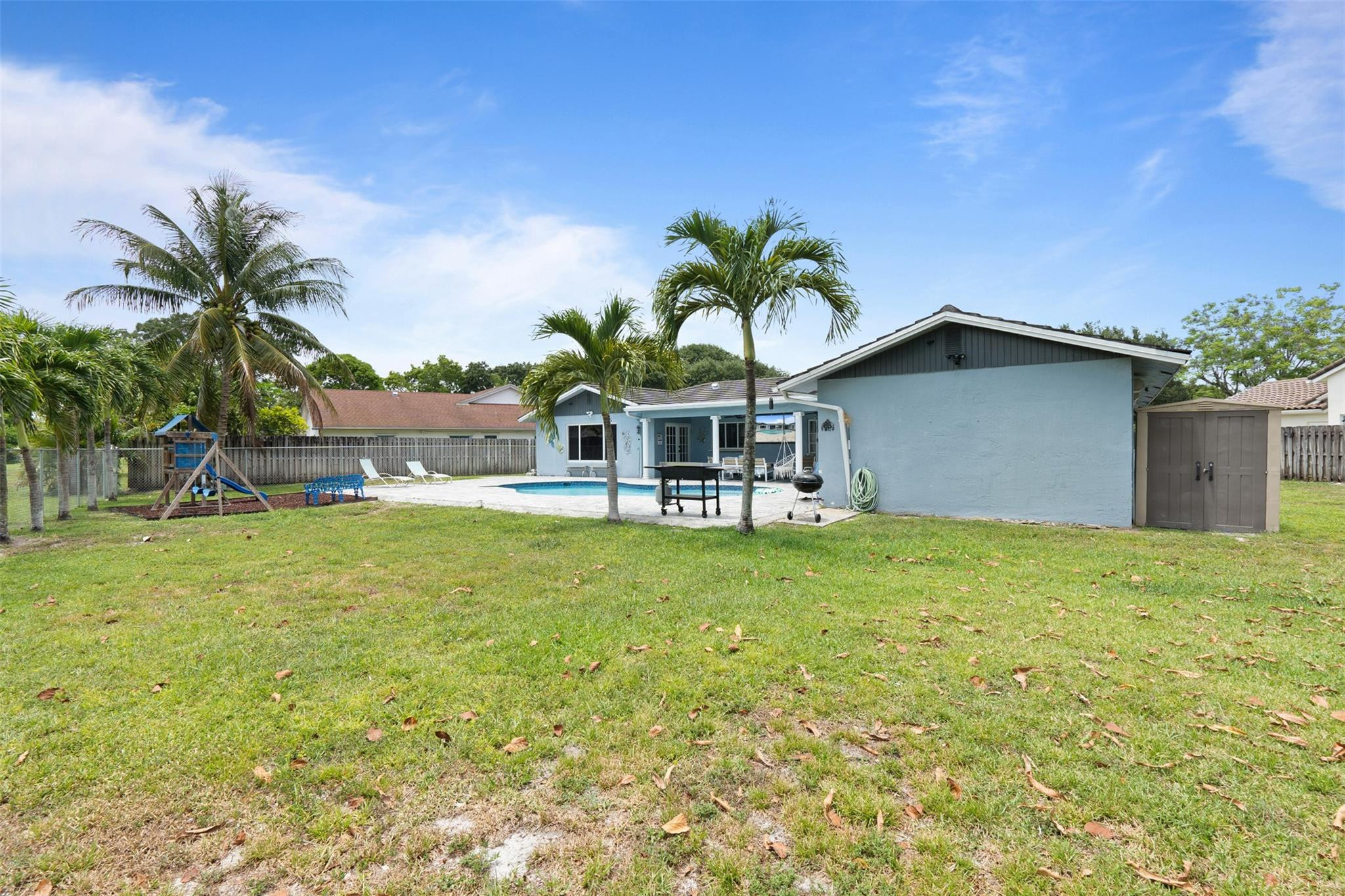 7050 SW 20th St