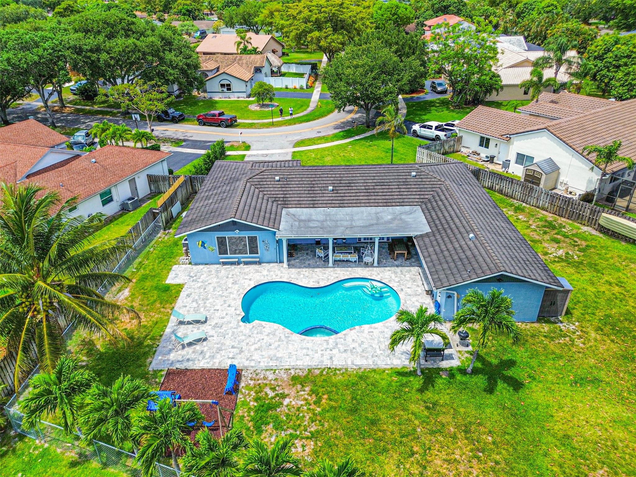 7050 SW 20th St