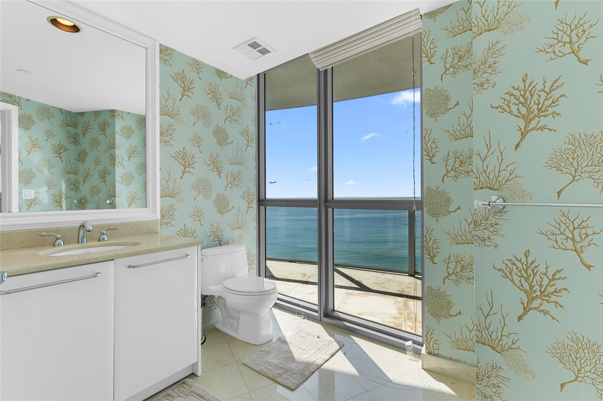 3101 S Ocean Dr. 1808