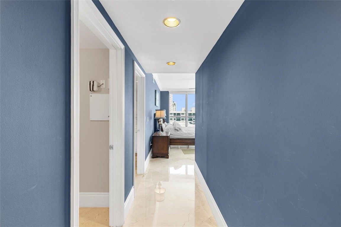 3101 S Ocean Dr. 1808