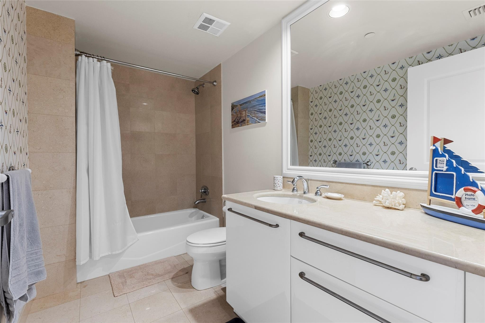 3101 S Ocean Dr. 1808