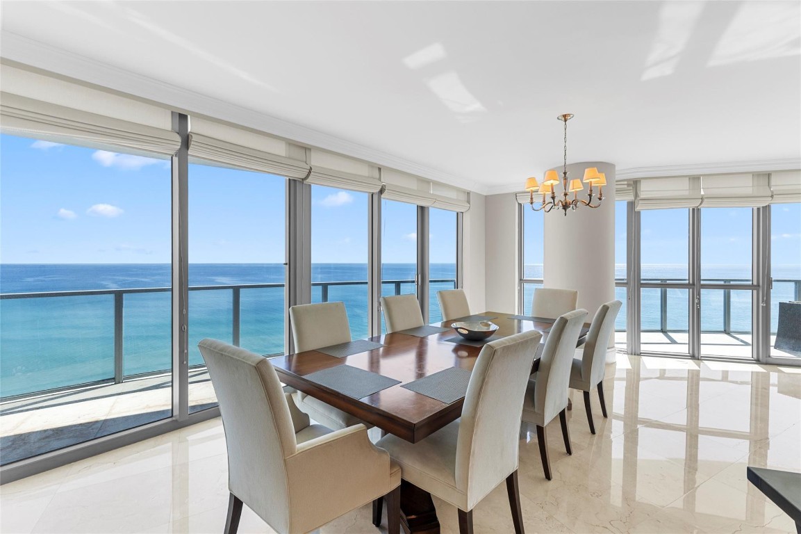 3101 S Ocean Dr. 1808