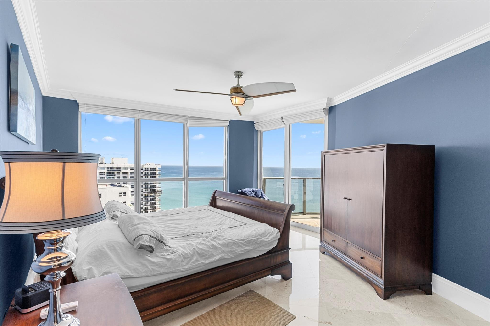 3101 S Ocean Dr. 1808
