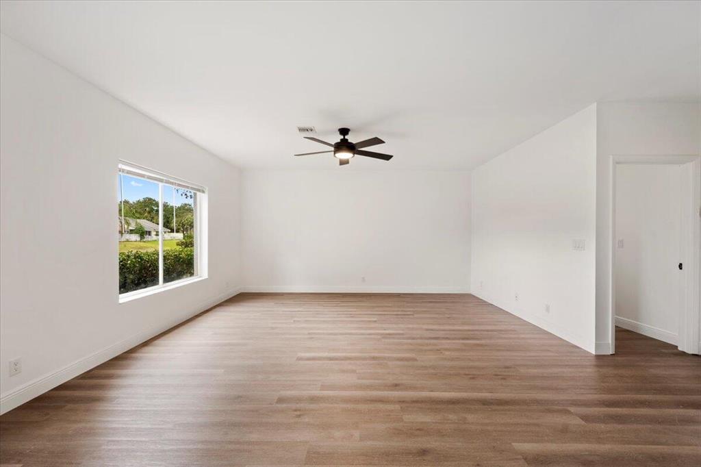 10860 Fox Glen Drive