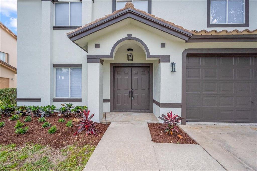 10860 Fox Glen Drive
