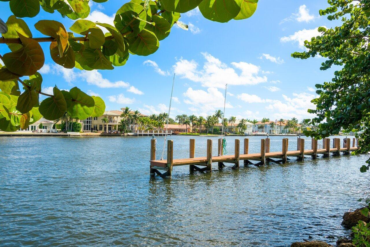 1 Harbourside 4305 Drive Unit: 4305
