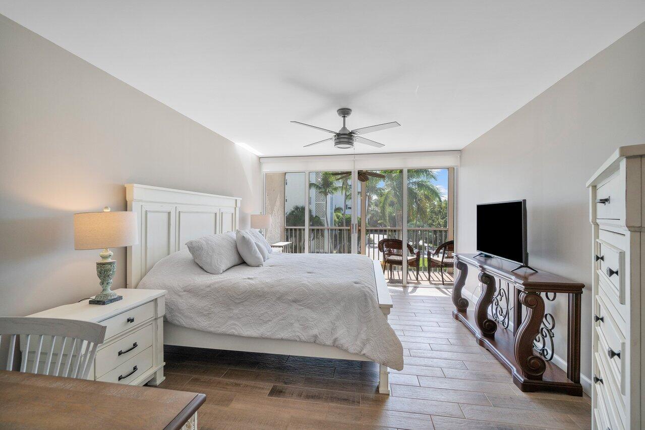 1 Harbourside 4305 Drive Unit: 4305