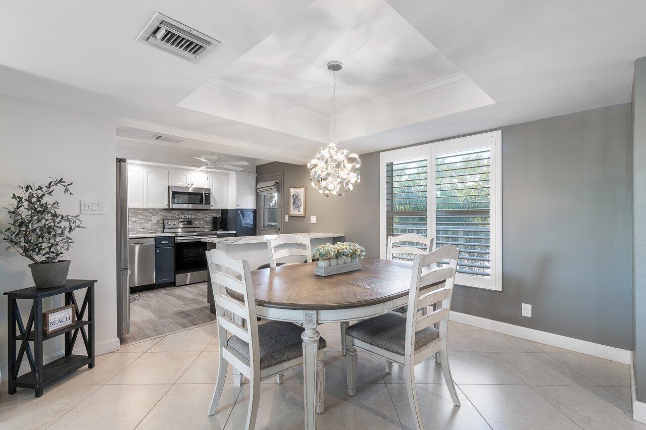 1 Harbourside 4305 Drive Unit: 4305