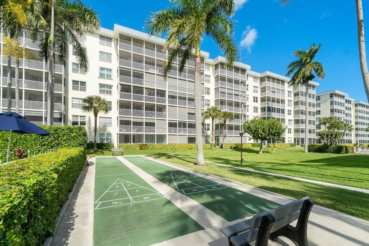 1 Harbourside 4305 Drive Unit: 4305